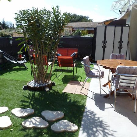 Appart Cosy Avec Son Exterieur Chaleureux,Piscine Et Parking Prive Fontvieille Exterior photo